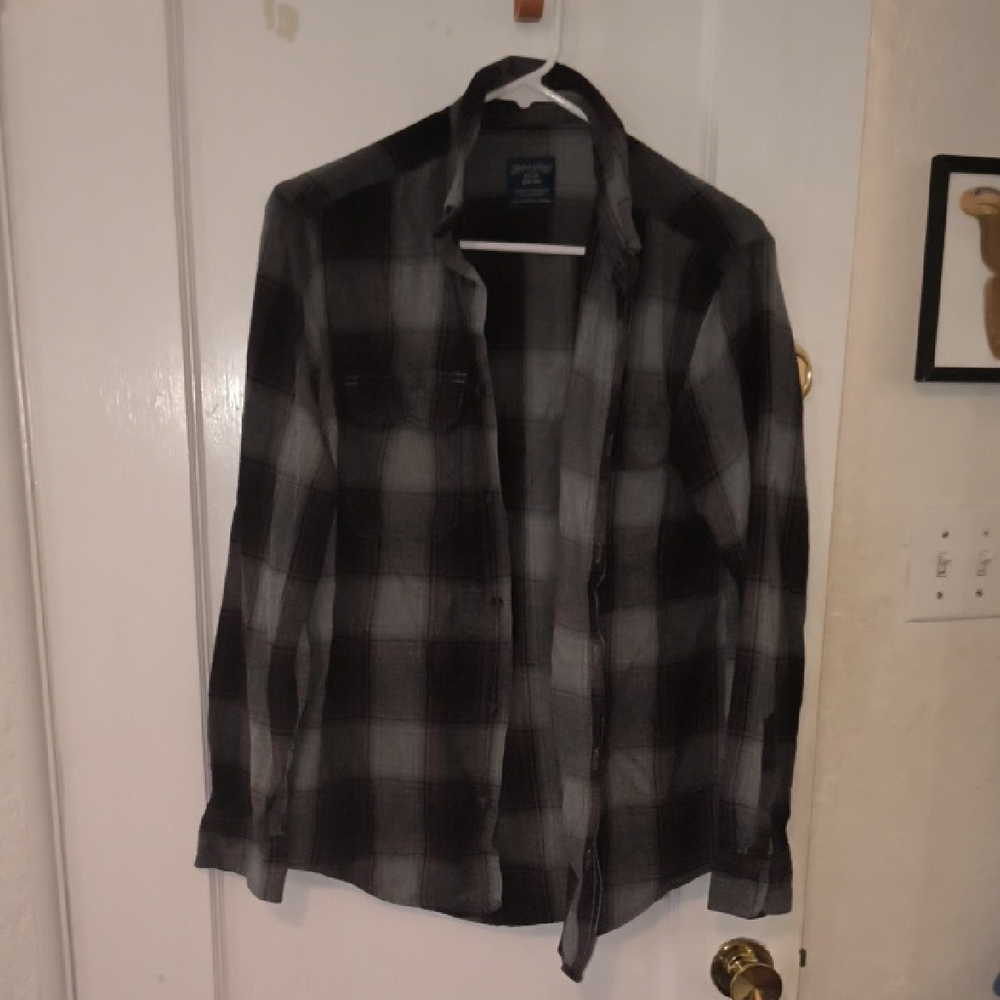 Faded Glory | Men's Plaid Button Down Shirt in Black and Gray